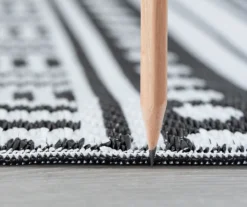 Plastic Outdoor Area Rug, (5' X 7') -RAZOR COSCO SHOP 810546224 3